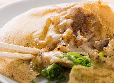 羽付きパリパリ豚足